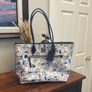 Dooney & Bourke women’s Donald Duck Disney Parks Bag